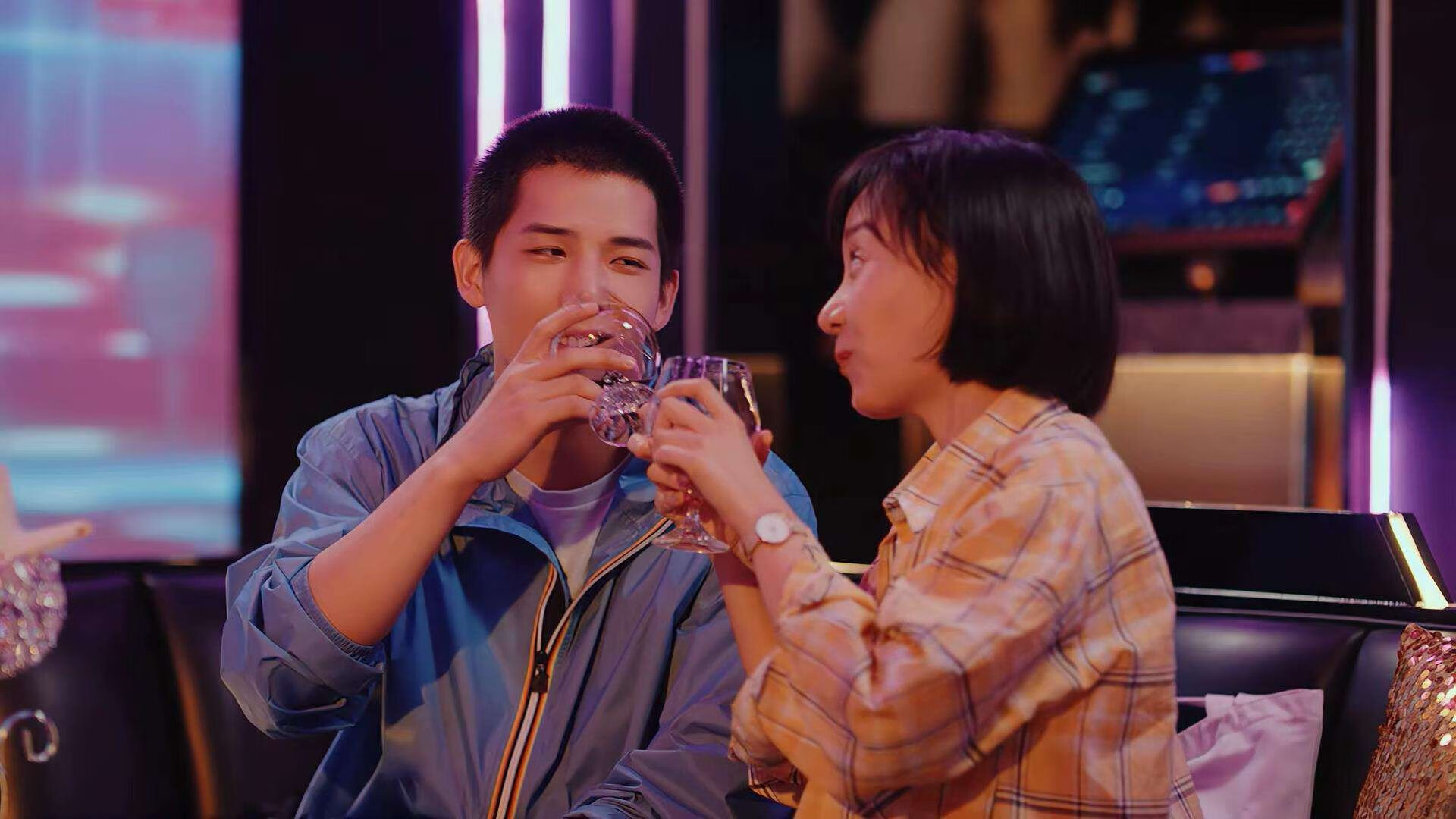 开云体育在线-Guglielmino 称赞队员精神：“我们是一个家”